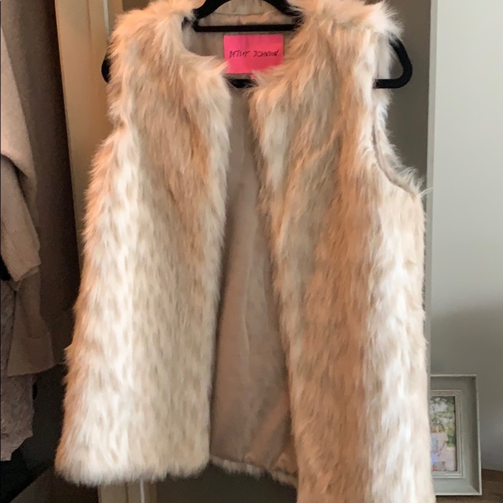 Betsey Johnson faux fur vest